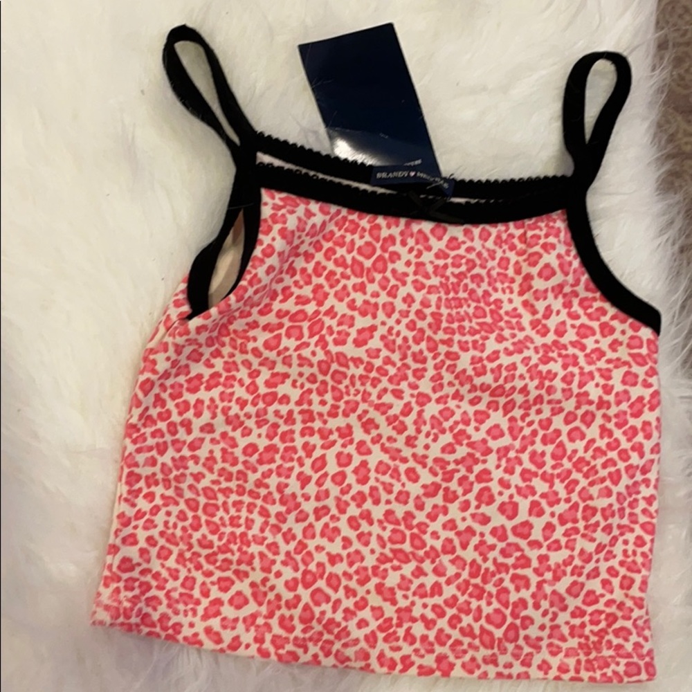 Cute brandy melville tank top!